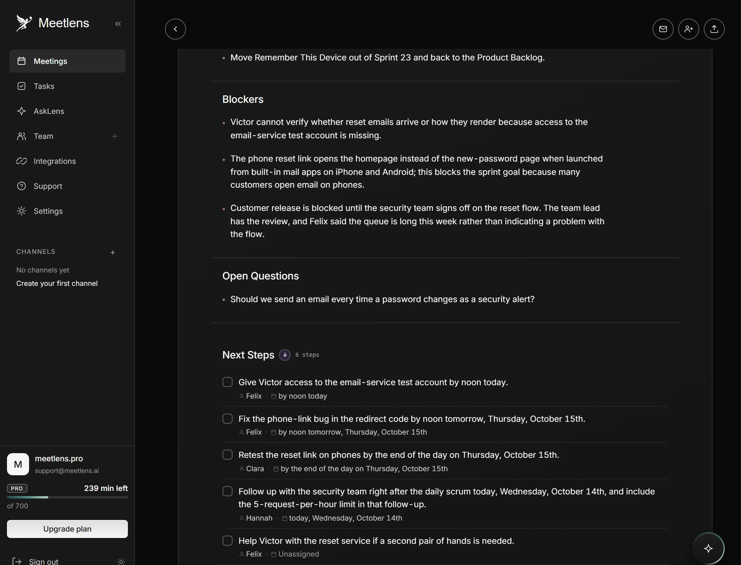 Meetlens report listing blockers and next steps with owners from a team call